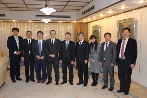 モンゴル国　文部科学大臣、駐モンゴル日本国大使らとの面談